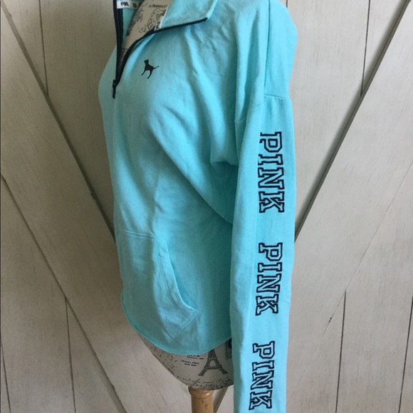 ✨⭐️VS Pink Blue Quarter Zip⭐️✨ - Picture 3 of 8